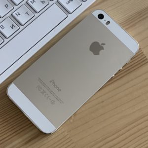 Apple iPhone 5s 64 GB Gold Б/У — изображение 1