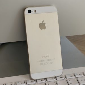 Apple iPhone 5s 64 GB Gold Б/У — изображение 2