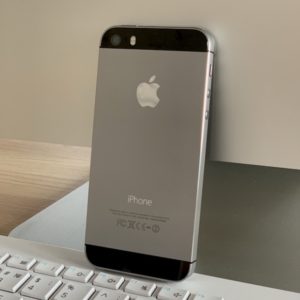 Apple iPhone 5s 16 GB Space Gray Б/У - Зображення 1