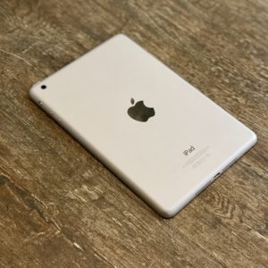 Apple iPad mini 2 Retina 128 GB WI-FI Silver; (б/у) - Зображення 2
