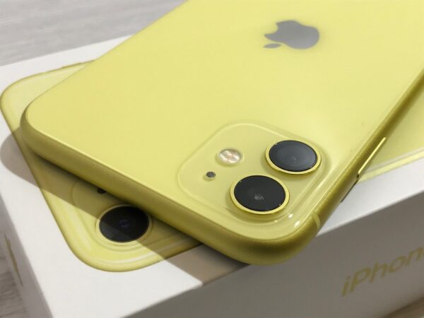4443 Apple iPhone 11 128 GB Yellow (MWLH2) Вітринний - ТвойGadget