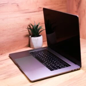 Apple MacBook Pro 15" Space Gray (MPTT2) 2017 Б/У состояние - А - Зображення 3