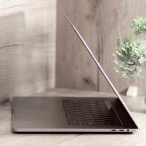 Apple MacBook Pro 15" Space Gray (MPTR2) 2017 Б/У — изображение 3