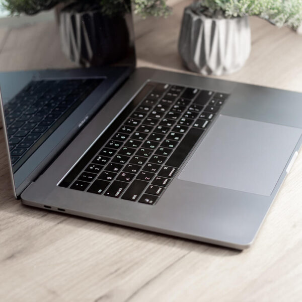 Apple MacBook Pro 15″ Space Gray 2018 (MR942) Б/У - ТвойGadget