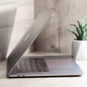 Apple MacBook Pro 13" Space Gray (MPXT2, 5PXT2) 2017 Б/У — изображение 4
