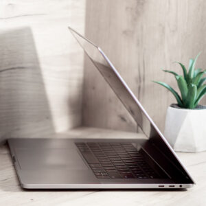 Apple MacBook Pro 13" Space Gray (MPXT2, 5PXT2) 2017 Б/У — изображение 3