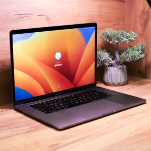 Apple MacBook Pro 15" Space Gray (MLH52) 2016 Б/У — изображение 4