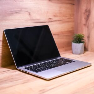 Apple MacBook Pro 13" with Retina display (MF840) 2015 Б/У — изображение 4