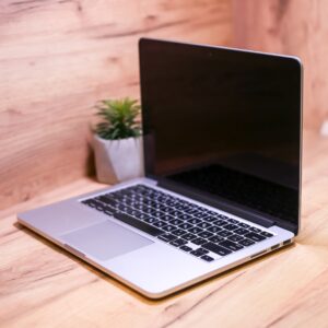 Apple MacBook Pro 13" with Retina display (MF840) 2015 Б/У — изображение 3