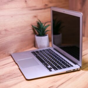 Apple MacBook Air 11" Early 2015 MJVP2 Б/У - Зображення 2