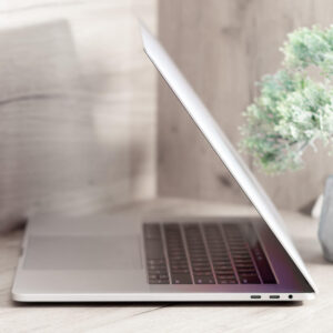 Apple MacBook Pro 15" Silver (MLW92) 2016 Б/У — изображение 3