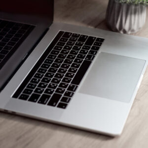 Apple MacBook Pro 15" Silver (MLW92) 2016 Б/У — изображение 4