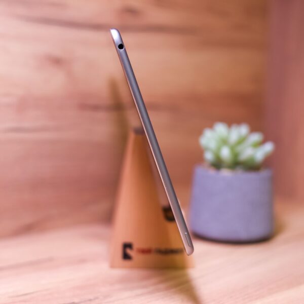 Apple iPad Air 2 Wi-Fi 32Gb Space Gray (MNV22) Б/У - ТвойGadget