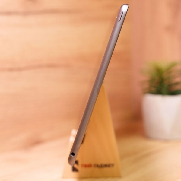 Apple iPad 10.2 2020 Wi-Fi 32GB Space Gray (MYL92) Б/У - ТвойGadget