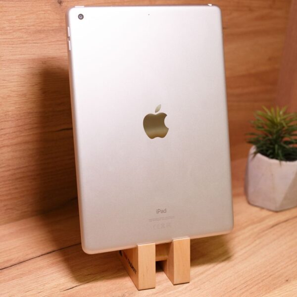 IMG_9372_result Apple iPad 10.2 2020 Wi-Fi 32GB Silver (MYLA2) Б/У - ТвойGadget