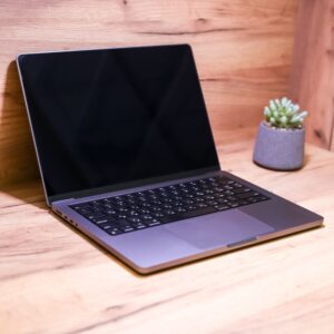 Apple MacBook Pro 14" Space Gray 2021 (Z15G001WM) Б/У — изображение 4