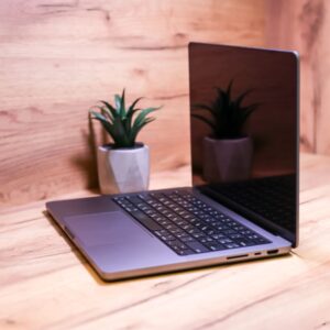 Apple MacBook Pro 14" 1TB/16GB Space Gray 2021 (MKGQ3) Б/У - Зображення 3