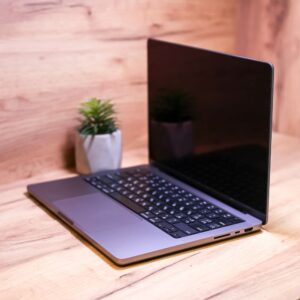 Apple MacBook Pro M1 Pro 14" 512GB Space Gray (MKGP3) Б/У - Зображення 3