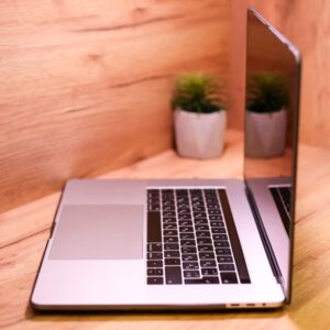 Apple MacBook Pro 15" Space Gray 2019 (Z0WW00024) Б/У — изображение 4