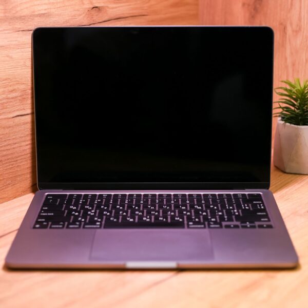 Apple MacBook Air 13,6″ M2 Space Gray 2022 (Z15T0005K) Б/У - ТвойGadget