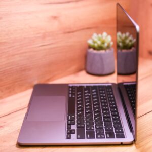 Apple MacBook Air 13,6" M2 Space Gray 2022 (MLXX3) Б/У — изображение 4