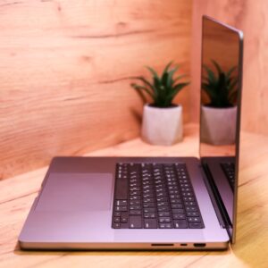 Apple MacBook Pro M1 Pro 16" 1TB Space Gray (MK193) Б/У — изображение 3