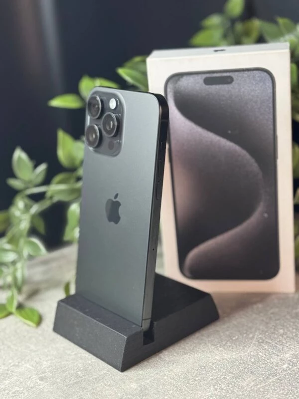 Apple iPhone 15 Pro Max 256GB Black Titanium (MU773) Б/В - ТвойGadget