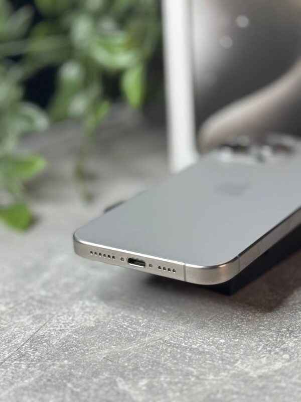 Apple iPhone 15 Pro Max 512GB Natural Titanium (MU7E3) Б/В - ТвойGadget