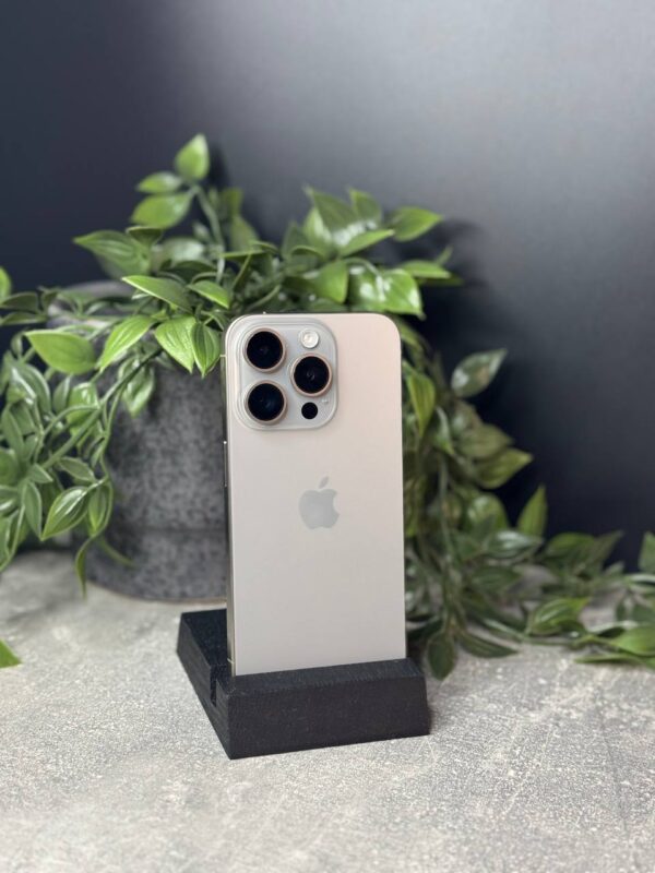 Apple iPhone 15 Pro 256GB Natural Titanium (MTV53) Б/У - ТвойGadget
