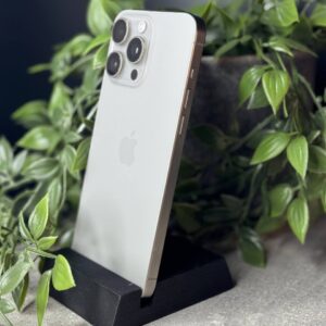 Apple iPhone 15 Pro Max 256GB Natural Titanium (MU793) Б/У — изображение 3
