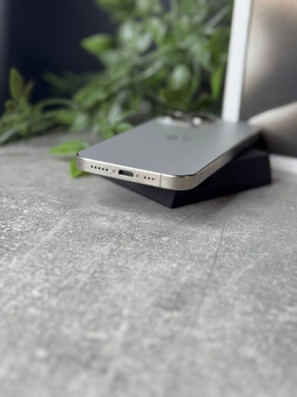 Apple iPhone 15 Pro 1TB Natural Titanium (MTVF3) Б/В - ТвойGadget