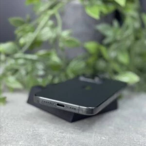 Apple iPhone 15 Pro 1TB Black Titanium (MTVC3) Б/У — изображение 4