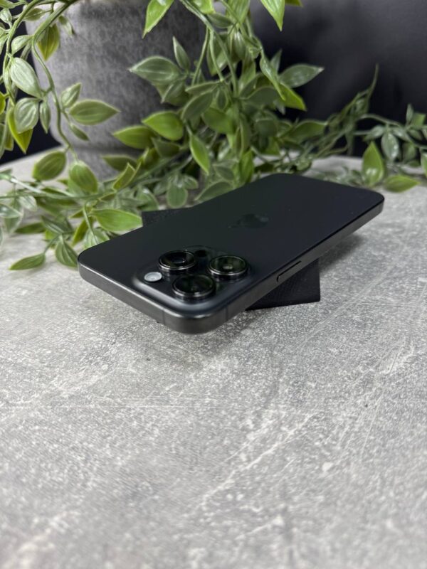 Apple iPhone 15 Pro Max 1TB Black Titanium (MU7G3) Б/У - ТвойGadget