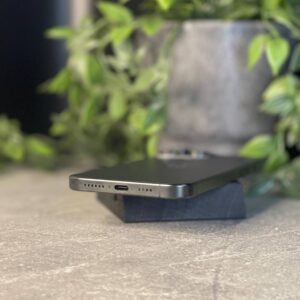 Apple iPhone 15 Pro Max 512GB Black Titanium (MU7C3) Б/У — изображение 4