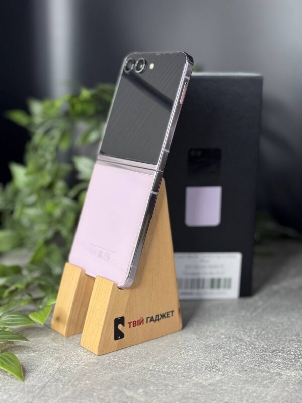 Смартфон Samsung Galaxy Flip5 8/256GB Lavender (SM-F731BLIG) [OPEN BOX] - ТвойGadget