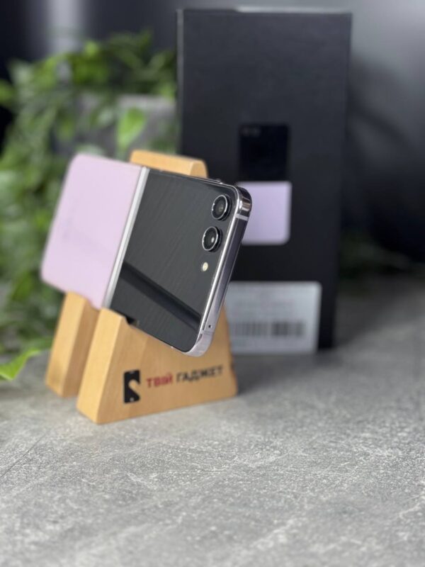Смартфон Samsung Galaxy Flip5 8/256GB Lavender (SM-F731BLIG) [OPEN BOX] - ТвойGadget