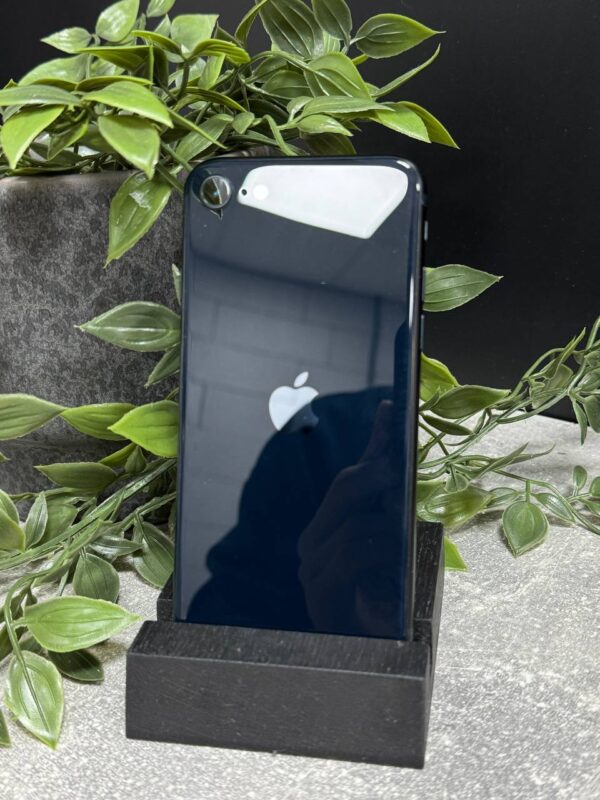 Apple iPhone SE 2022 256GB Midnight (MMXC3) Б/У - ТвойGadget