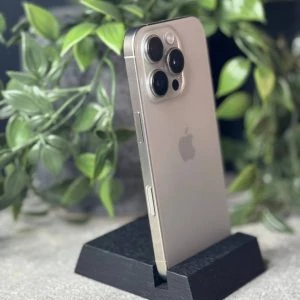 Apple iPhone 16 Pro 128GB Natural Titanium (MYNG3) Б/У — изображение 3