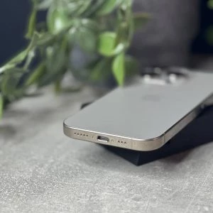Apple iPhone 16 Pro 128GB Natural Titanium (MYNG3) Б/У — изображение 5