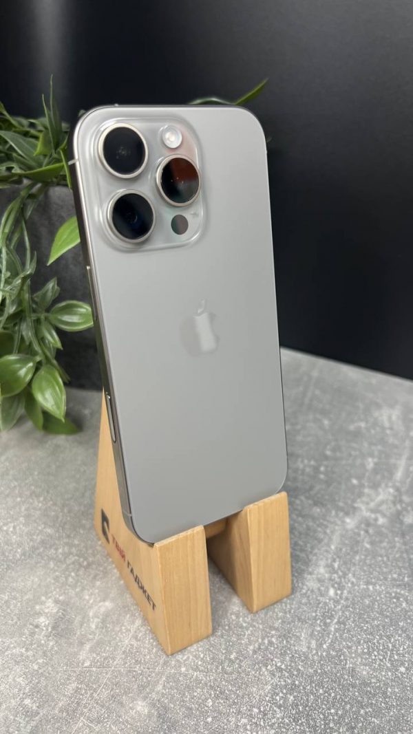 5253642767593239872 Apple iPhone 16 Pro 256GB Natural Titanium (MYNL3) Б/У - ТвойGadget