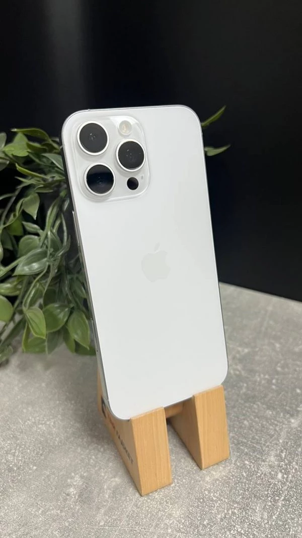 5253642767593239881 Apple iPhone 16 Pro Max 256GB White Titanium (MYWW3) Б/В - ТвойGadget