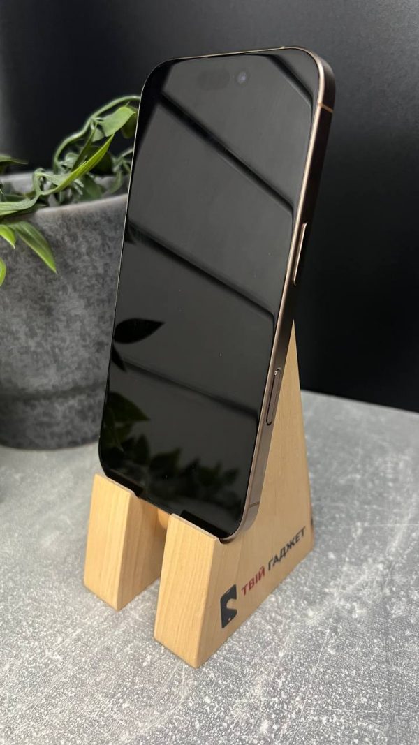 Apple iPhone 16 Pro 128GB Desert Titanium (MYNF3) Б/У - ТвойGadget