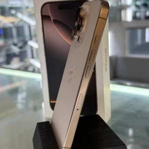 Apple iPhone 16 Pro 512GB Desert Titanium (MYNP3) Б/У — изображение 2